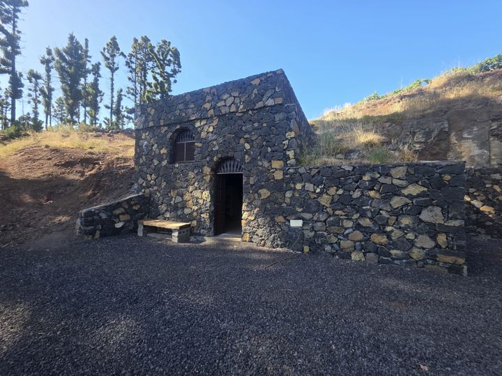 Refugio entre Viñedos y Naturaleza en Tinizara