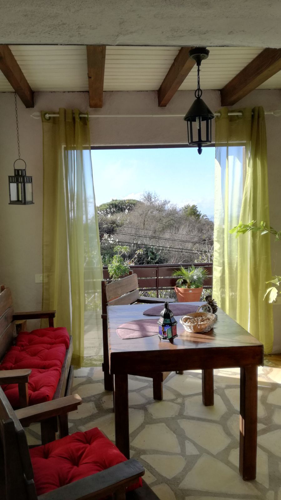 Canarian Property with Pool and Great Potential — photo 2