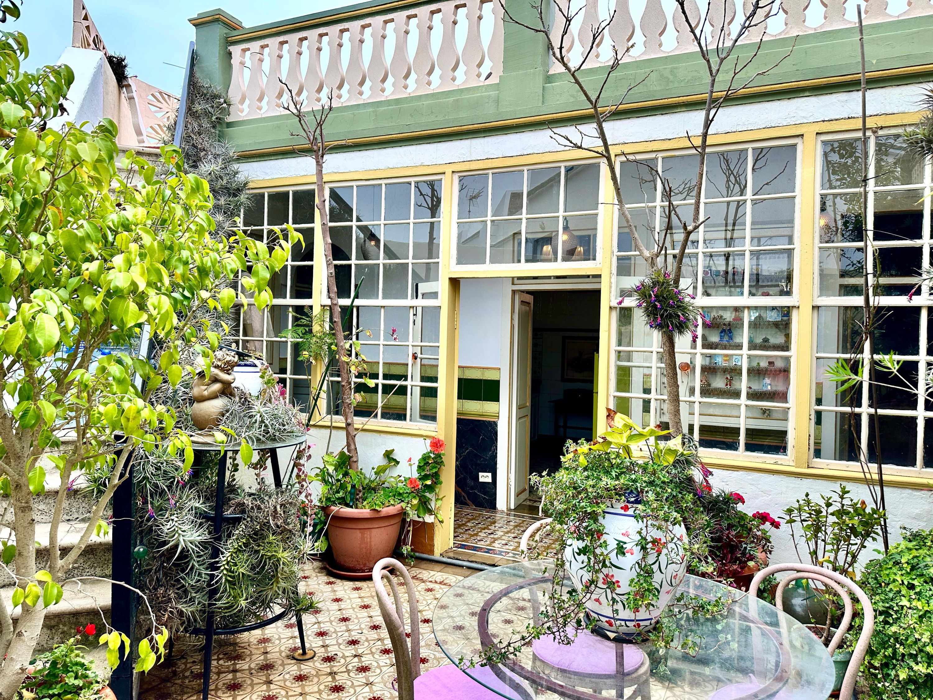  A Landmark Colonial Residence with Established Commercial Income — photo 40