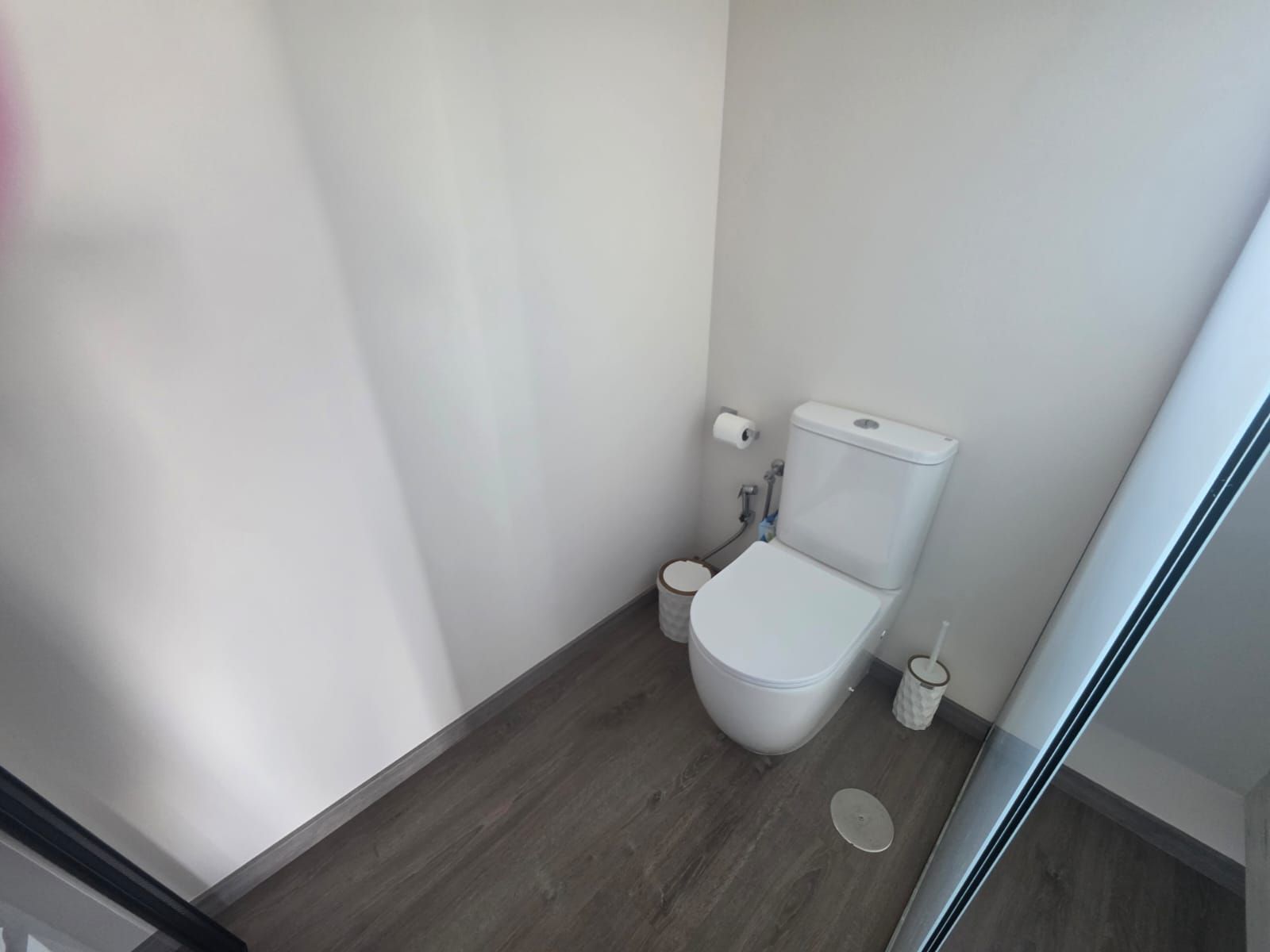 Contemporary Architectural Residence — photo 21