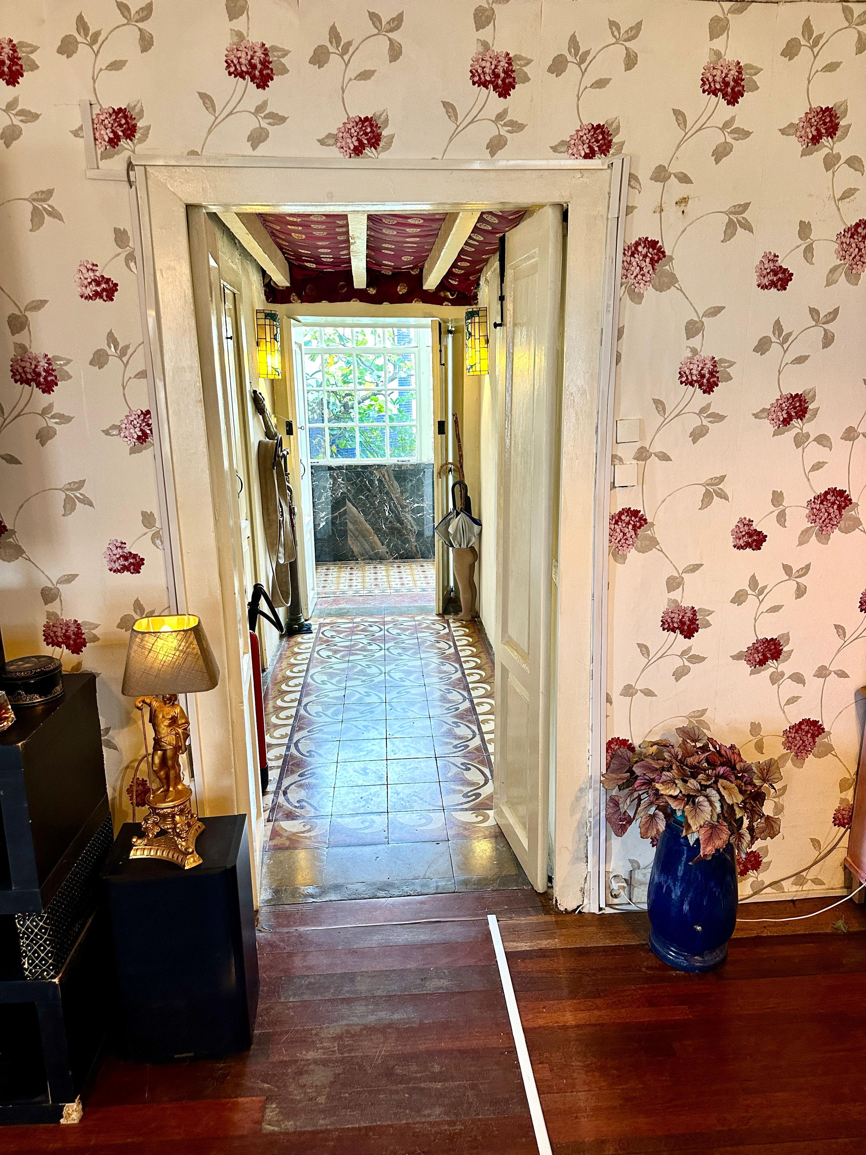  A Landmark Colonial Residence with Established Commercial Income — photo 14