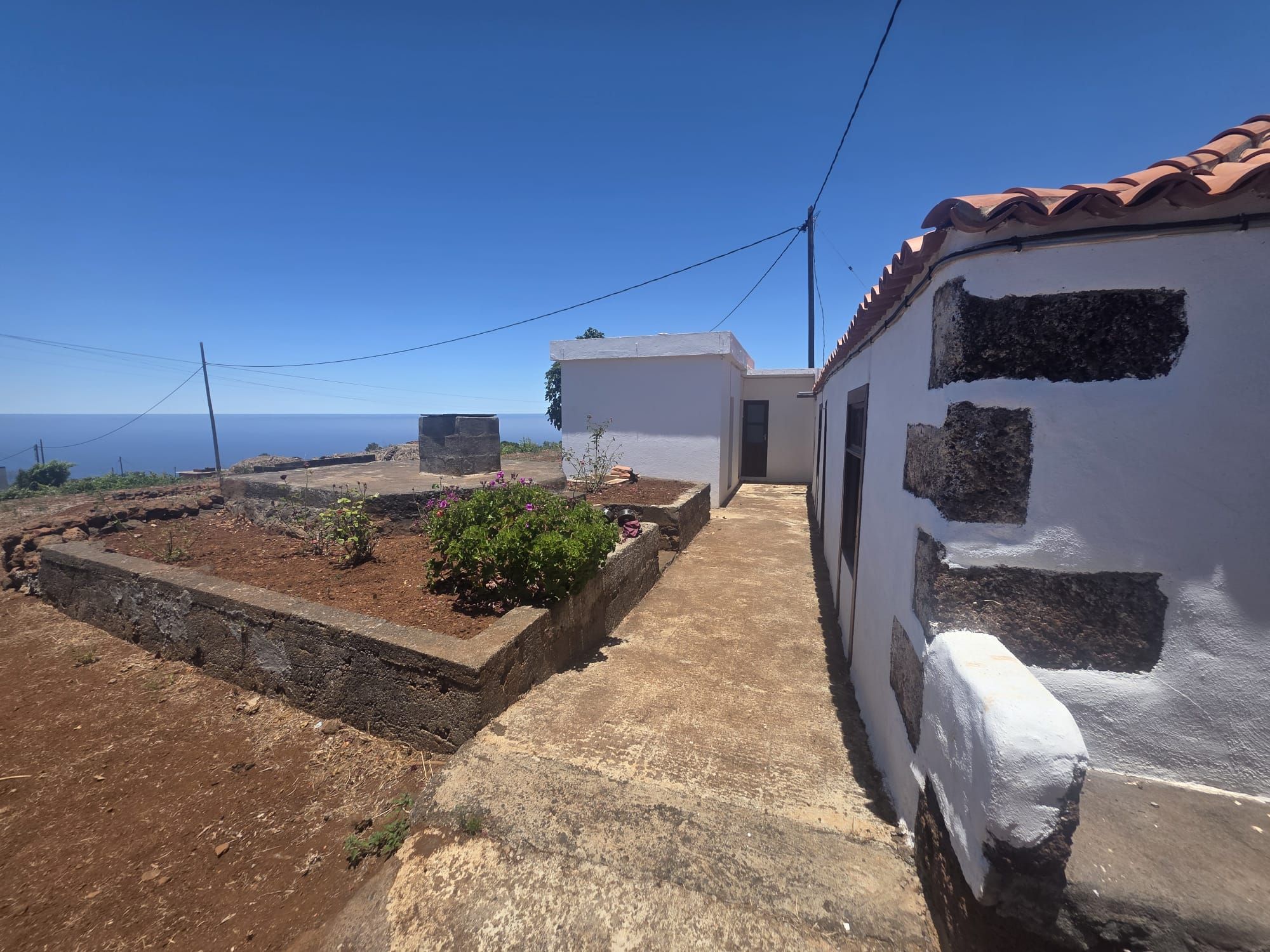 Una Casa Canaria con Suelo Urbano y Potencial de Desarrollo en Puntagorda — photo 4