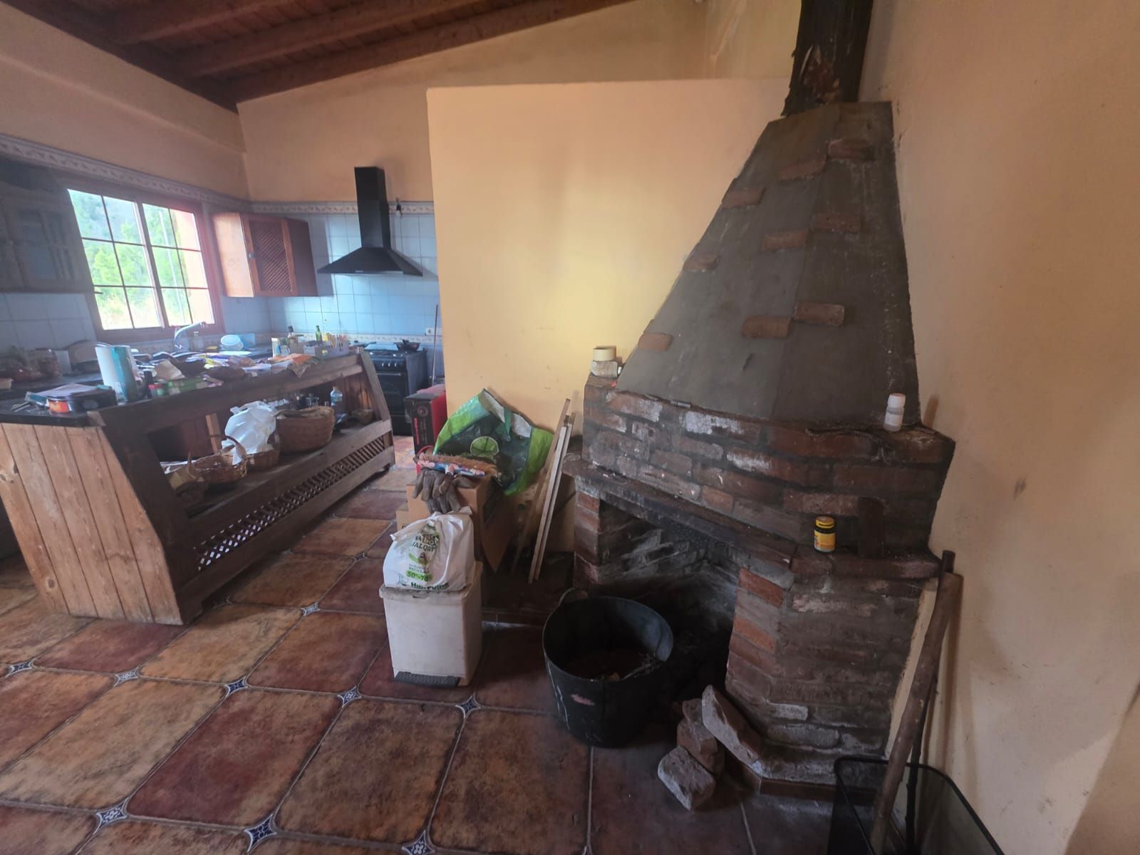 A Substantial Residence with Exceptional Potential — photo 8