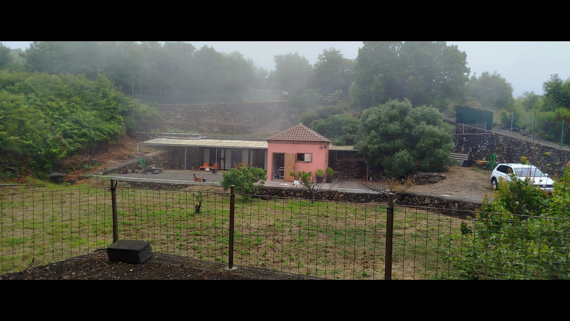 Arquitectura abierta y vida en la naturaleza en Montaña de Breña — photo 4