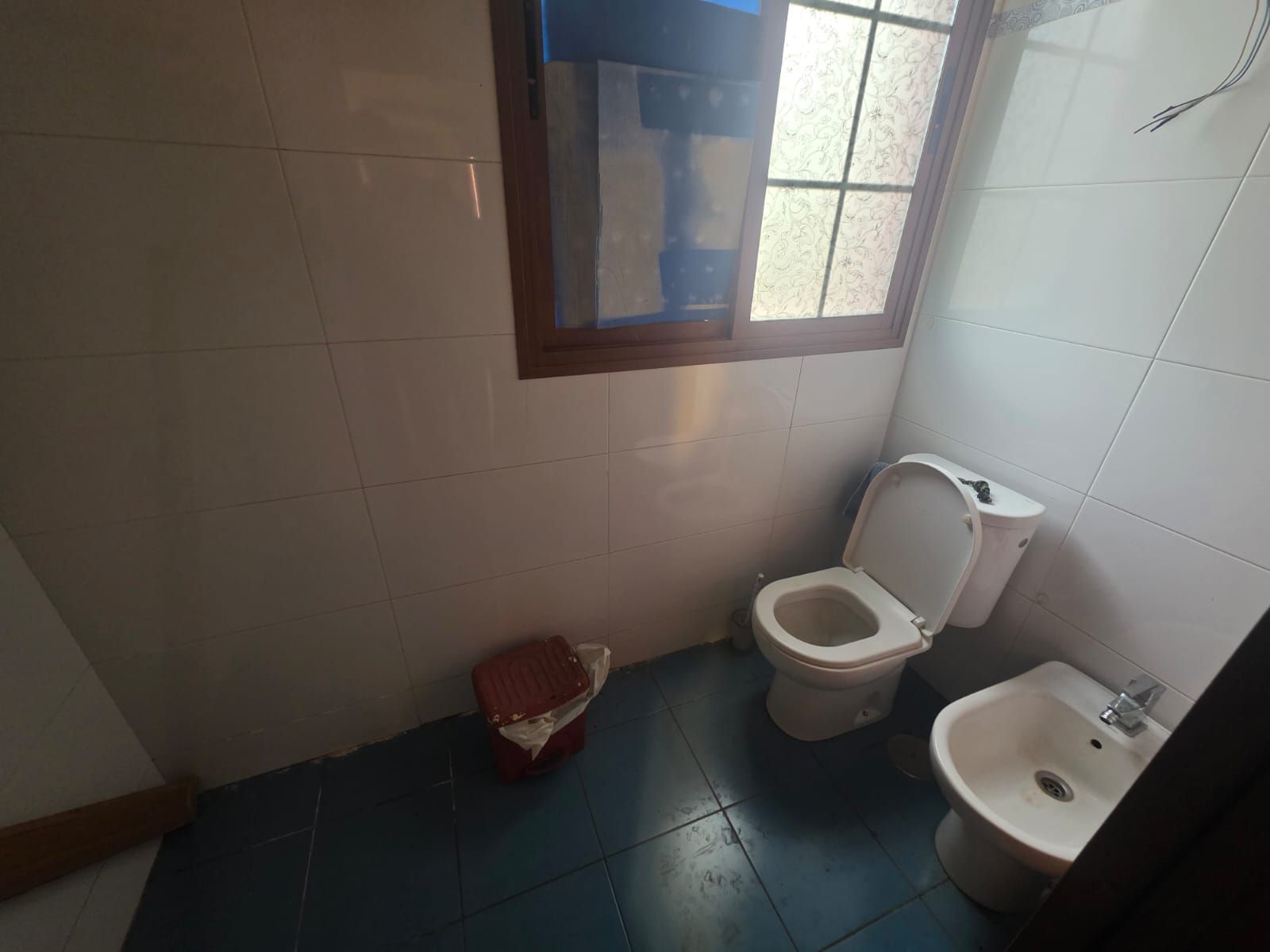 A Substantial Residence with Exceptional Potential — photo 17