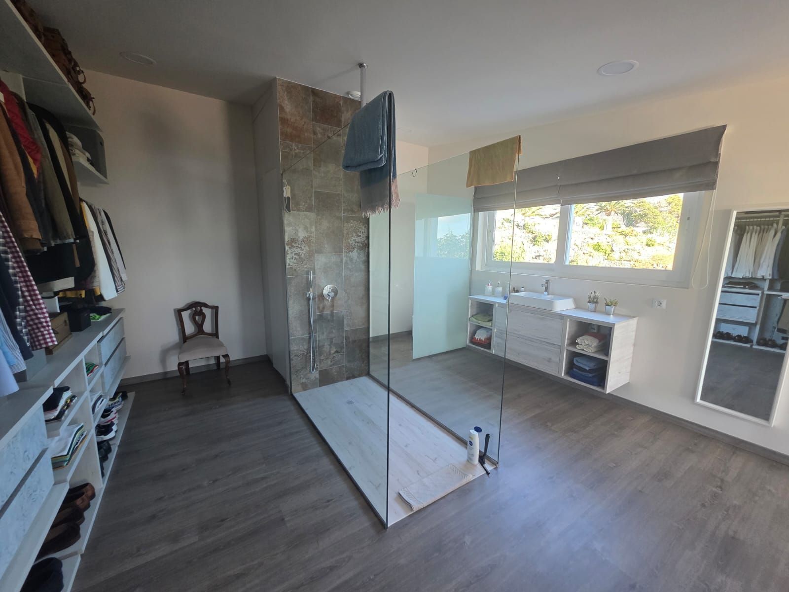 Contemporary Architectural Residence — photo 20